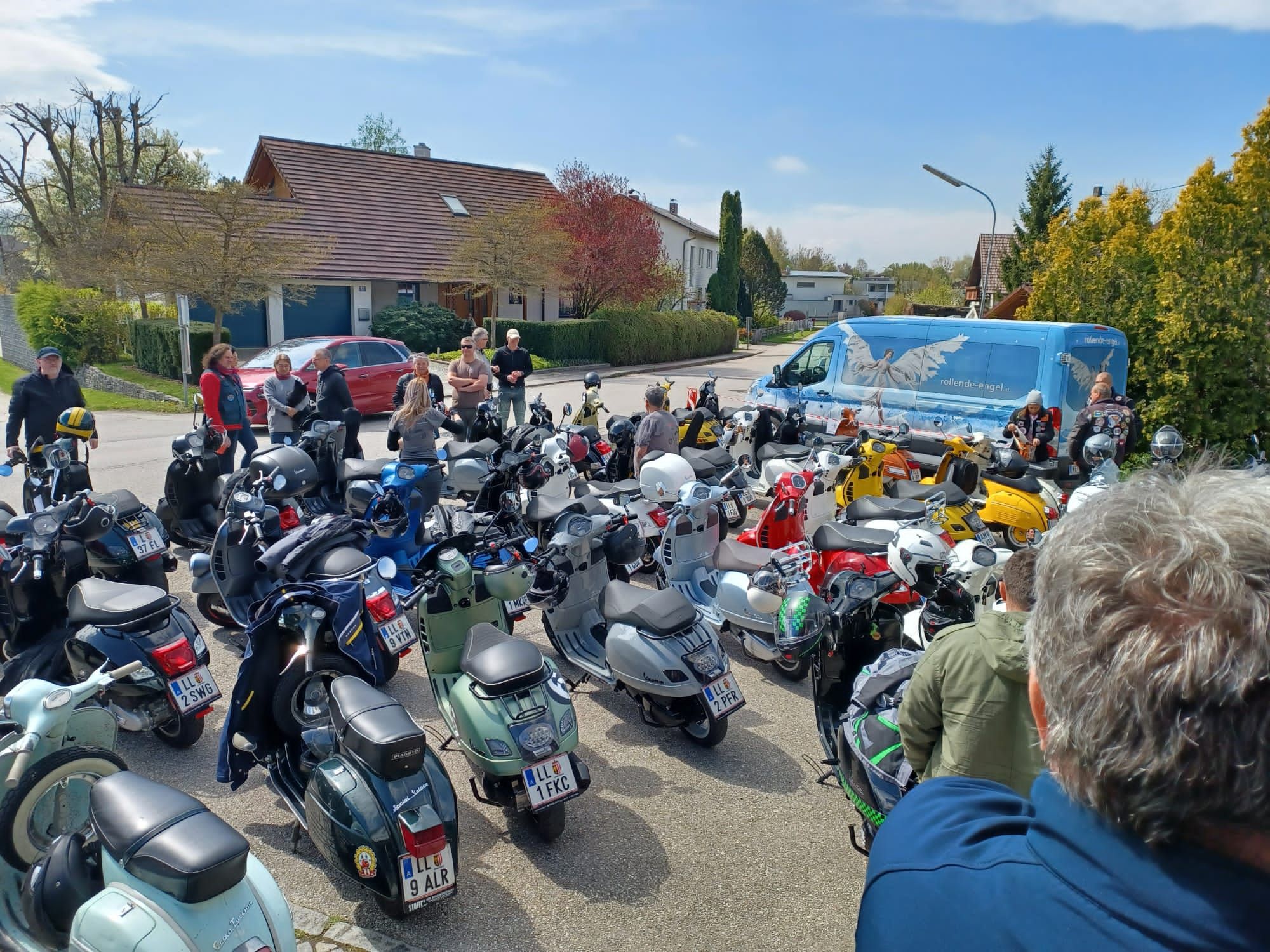 rollende_engel_gmunden_vespa